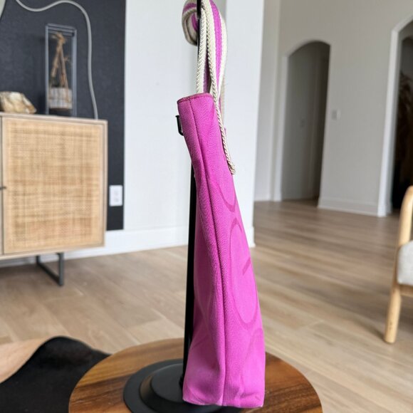 Gucci’s Gucci with  Big G Tote Bag - Picture 3 of 8